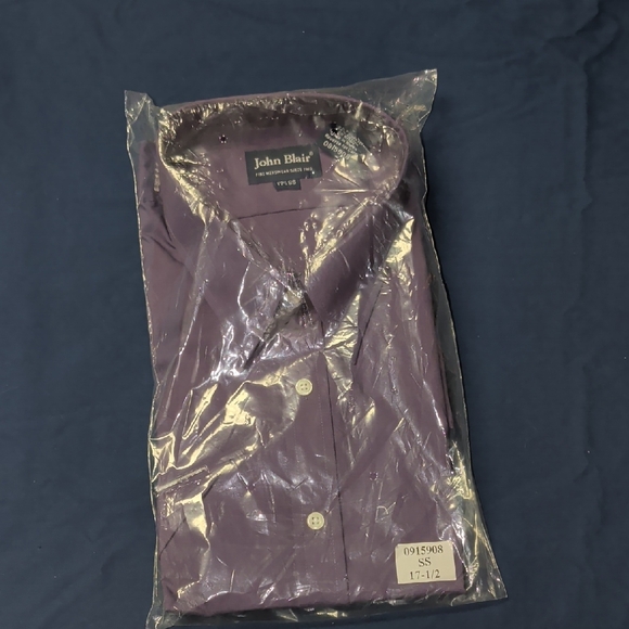 John Blair Men's Classic Purple Dress Shirt - Picture 1 of 3